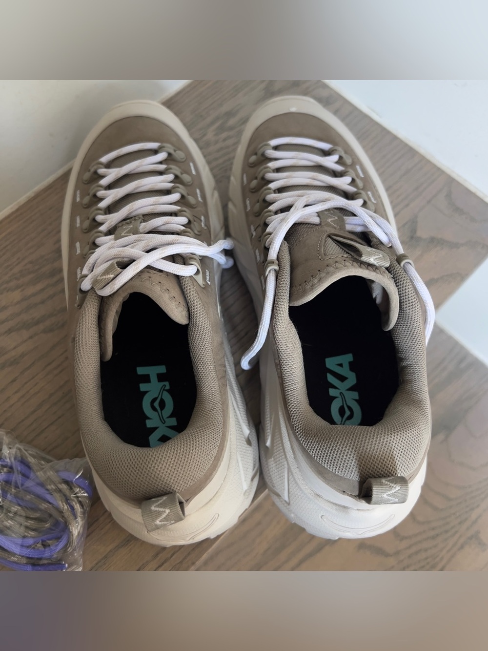 HOKA Tor Summit Hiking Sneakers in Light Roast / Putty NWOB - Picture 6 of 9
